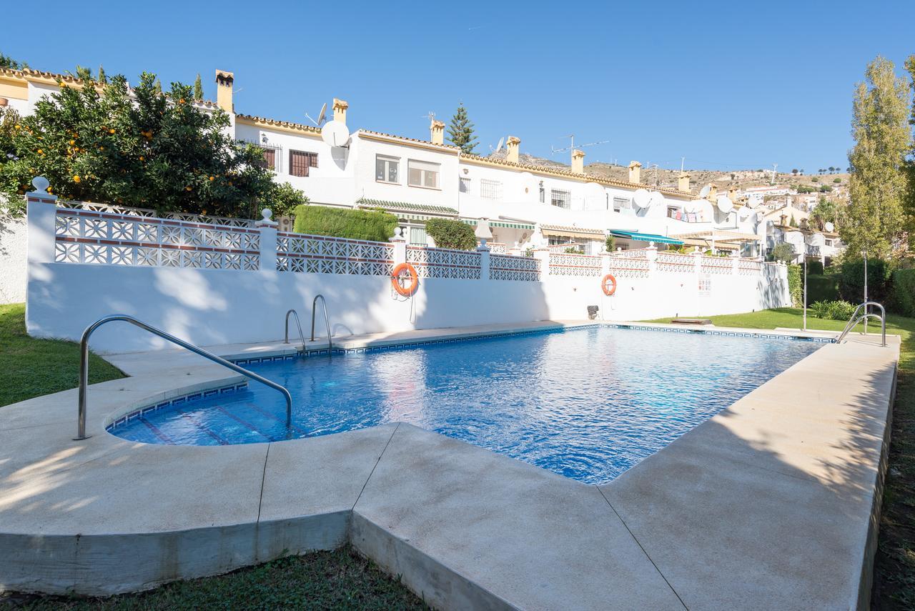 Malagasuite Bungalow Pool Benalmadena Exterior photo